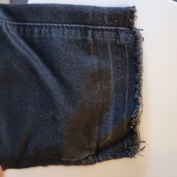 Oil rubbed look denim (skinny) - Picture 3 of 4